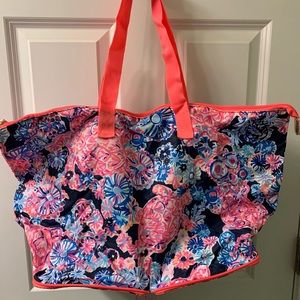 Lilly Pulitzer getaway tote.